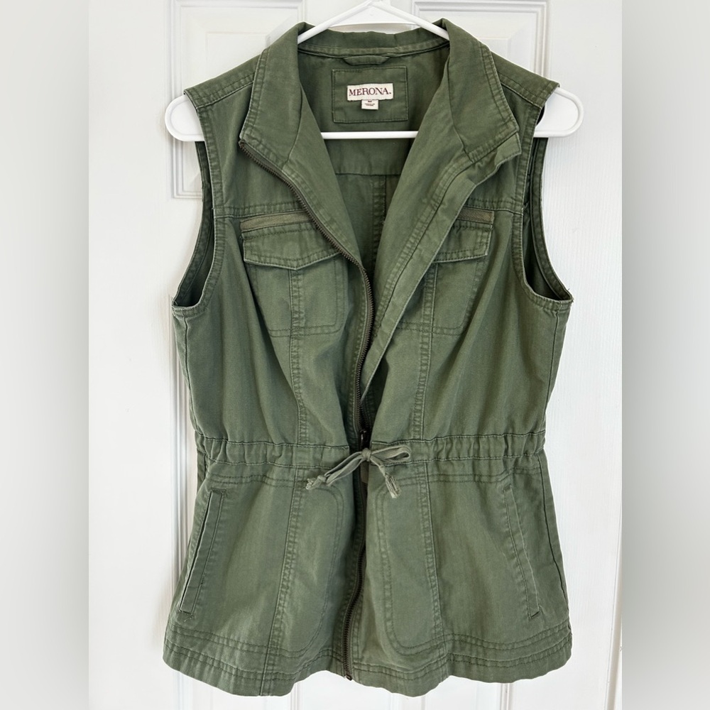 Merona Green Sleeveless Vest